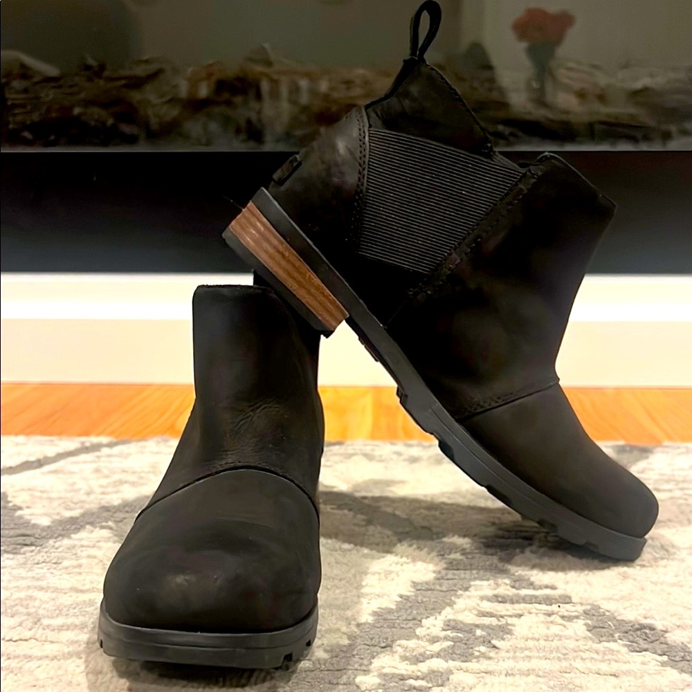 Sorel Black Women's Boots 8 1/2